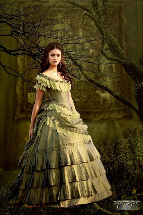 Katherine Pierce 1864 Mystic Falls Virginia Vampire Diaries Enzo, Vampire Diaries Katherine, 1800s Dresses, Katherine Dress, Katherine Pierce Outfits, Vampire Diaries Fashion, Vampire Diaries Outfits, Katerina Petrova, Vampire Diaries Stefan