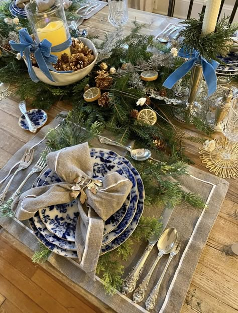 Christmas Table Blue And Silver, Christmas Table Blue, Blue Christmas Table, Blue Tablescapes, Blue White Christmas, Hill View, Christmas Tables, Christmas Tea Party, Shop Displays