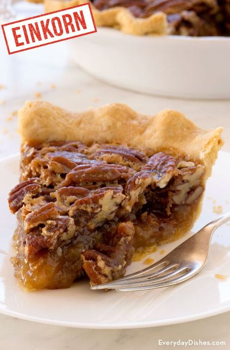 Quick Pecan Pie Recipe With Einkorn Flour Classic Pecan Pie Recipe, Keto Pecan Pie Recipe, Easy Thanksgiving Dessert, Easy Thanksgiving Desserts, Easy Thanksgiving Dessert Recipes, Classic Pecan Pie, Thanksgiving Dessert Ideas, Keto Pie, Keto Pecan Pie