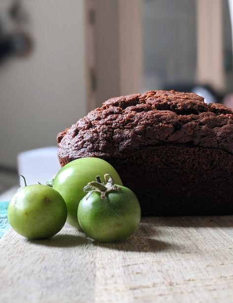 Green Tomato Chocolate Bread – joyfullydwell Green Tomato Bread Recipe, Green Tomato Bread, Tomato Cake, Gluten Free Vegan Bread, Green Tomato Recipes, Tomato Bread, Cocoa Cake, Delicious Family Meals, Baked Tomatoes