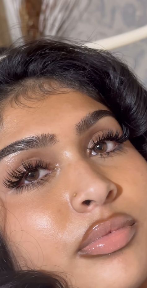 Fake Eyelashes Aesthetic, Wet Full Set Lashes, Wet Lash Look Eyelash Extensions, Natural Lash Extensions Classic Short, Hybrid Lash Extensions Wispy Doll Eye, Almond Eye Shape Lash Extensions, Classic Natural Lashes, Dramatic Lashes Extensions, Natural Doll Eyelash Extensions