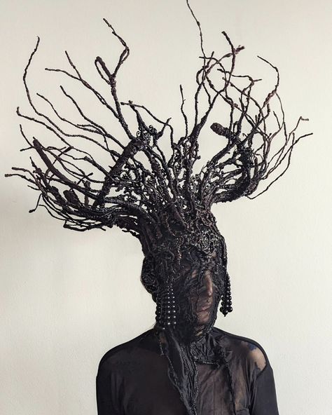 My branched crown 😈 #agnieszkaosipa #branches #crown #darkness #headpiece #black #art #folklore #witch | Instagram Dark Headpiece, Folklore Witch, Art Headpiece, Branch Crown, Branch Headpiece, Twig Crown, Hades Daughter, Witch Crown, Tree Crown