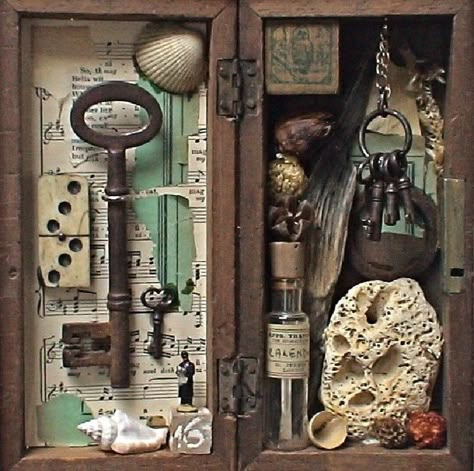 Joseph Cornell — Pioneer of Assemblage Art – Exposition Art Blog – Medium Shadow Box Kunst, Art Altéré, Box Assemblage, Altered Tins, Shadow Box Art, Found Object Art, Altered Boxes, Assemblage Art, Mix Media