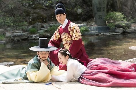 [Video + Photos] Added trailer and new images for the upcoming Korean drama "Queen for 7 Days" Queen For Seven Days, Historical Korean Drama, Yeon Woo Jin, Kdrama Wallpaper, Arang And The Magistrate, Yeon Woo, Tragic Love Stories, Historical Movies, Choi Jin