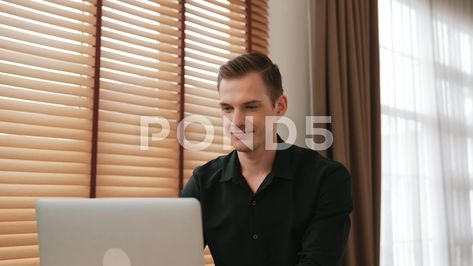 Young Man Using Laptop With Credit Card For Internet Banking. Adit Male Psychologist, Happy Businessman, Psychiatrist Office, Laptop Business, Man Sitting, Free Footage, Illustration Vector, Psychologist, Banking