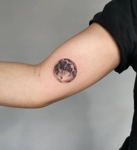 Moon And Tree Tattoo, Bodhi Tattoo, Bracelet Tattoos For Women, Blue Moon Tattoo, Realistic Moon Tattoo, Wolf And Moon Tattoo, Moon Tattoo Ideas, Half Moon Tattoo, Circular Tattoo