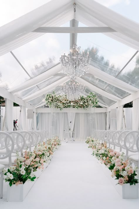 Outdoor Wedding Ceremony Tent Ideas, Wedding Ceremony Tent Decorations, Clear Tent Decor, Clear Top Tent Wedding Ceremony, Outdoor Tent Wedding Ceremony, Fall Tent Wedding Reception, Tented Wedding Ceremony, Backyard Tent Wedding Reception, Clear Tent Wedding Reception