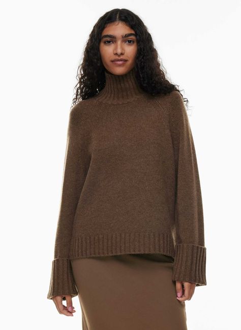 Cashmere Polo Sweater, Vivian Dress, Sweater Aritzia, Sweat Vest, Cashmere Polo, Easy Shape, Sweater Fits, Cashmere Turtleneck, Polo Sweater