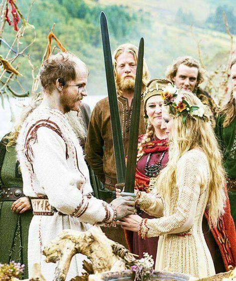 Viking Wedding Ideas, Vikings Wedding, Viking Wedding Dress, Floki Vikings, Nordic Wedding, Vikings Tv Series, Vikings Tv Show, Pagan Wedding, The Queen Is Dead