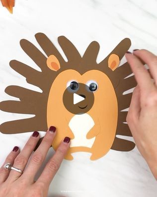 Hedgehog Handprint, Very Hungry Caterpillar Printables, Hedgehog Craft, Cute Critters, Toddler Arts And Crafts, Kids Treat, Handprint Craft, Daycare Crafts, Diy Crafts For Kids Easy