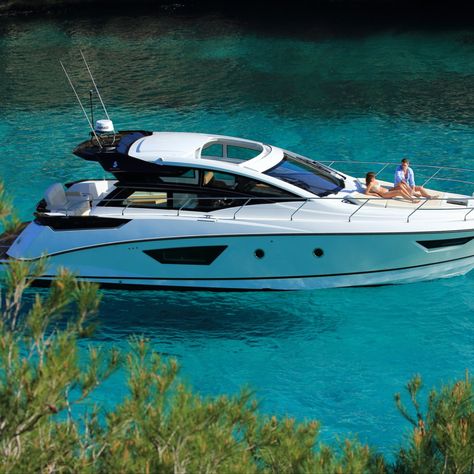 😎☀️Want to extend your Summer? Let's plan together your next vacations with your loved ones. Our powerboats get you where you want to be and go with your needs: long cruises, fishing, quick trips, sport and great sensations. Oceans, seas, lakes and rivers. All types of boating, all types of pleasure, and all horizons in seven ranges and forty models. There is a dream to suit everyone.
➡️https://www.beneteau.com/us/powerboats Mini Yacht, Motor Cruiser, Catamaran For Sale, Big Yachts, Small Yachts, Cruiser Boat, Outboard Boat Motors, Dream Boat, Outboard Boats