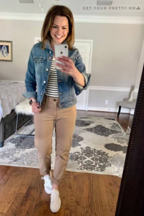 How To Style Khaki Pants, Khaki Jeans Outfit, Khaki Pants Outfit Women, Chinos Women Outfit, Tan Pants Outfit, Khaki Pants Outfit, Khakis Outfit, Casual Spring Outfit, Khaki Pants Women