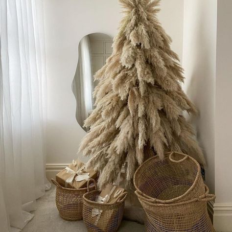 Pampas Grass Christmas Tree, Pampas Grass Christmas, Pampas Christmas, Boho Christmas Tree, Japandi Decor, Grass Decor, Pampas Grass Decor, Boho Christmas, Boho Baby Shower