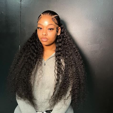 Curly Lace Front Wigs Updo, 3 Part Wig Hairstyles, Curly Wig Install Black Women, 2 Braids Lace Front Wigs, Curly Lace Styles, Hairstyles On Curly Wig, Deep Wave Curly Wig Hairstyles, Curly Lace Front Wigs Styles, Water Wave Wig Hairstyles Black Women