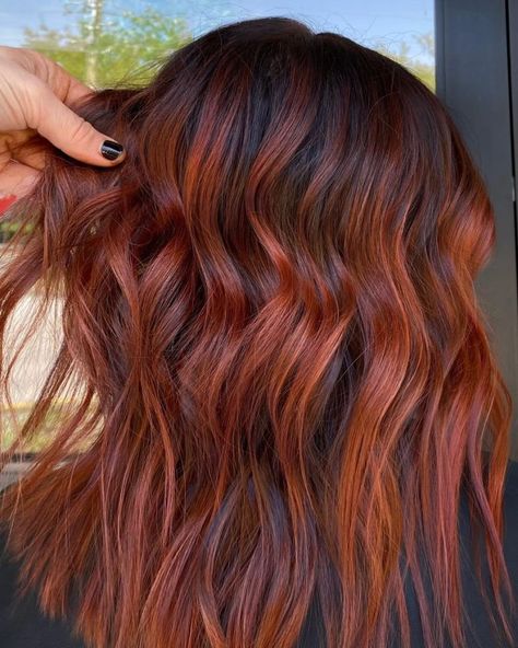 Dark Hair with Copper Red Highlights Dark Hair With Copper, Copper Red Highlights, Pinkish Brown Hair, Ruby Red Hair, Light Red Hair, Copper Hair Dark, Light Auburn Hair, Red Hair Color Ideas, Red Hair Looks