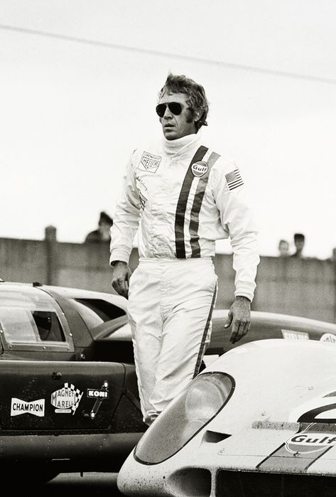 Steve Mcqueen Cars, Gulf Livery, Steve Mcqueen Le Mans, Steve Mcqueen Style, Steven Mcqueen, Gulf Racing, Steve Mc, Mc Queen, Big Men Fashion