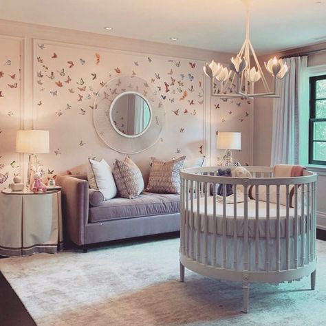 Baby Boy Nursery Room Ideas, Pink Baby Nursery, Nursery Room Ideas, Comfortable Bedroom Decor, Wallpaper Botanical, Elegant Nursery, Children's Bedroom Ideas, Birds Wallpaper, Baby Room Themes