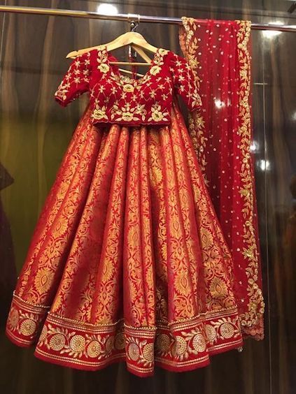 Lehengas Designs, Cocktail Outfits, Lehenga Saree Design, Reception Outfit, Indian Outfits Lehenga, Half Saree Lehenga, Wedding Lehenga Designs, Lehenga Red, Lehnga Dress