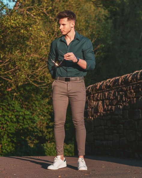 Green Shirt Outfit Men, Green Shirt Outfit, Green Shirt Outfits, Dark Green Shirt, Pants Ideas, Formal Attire For Men, Men Fashion Photoshoot, Formal Dresses For Men, Mens Smart Casual Outfits