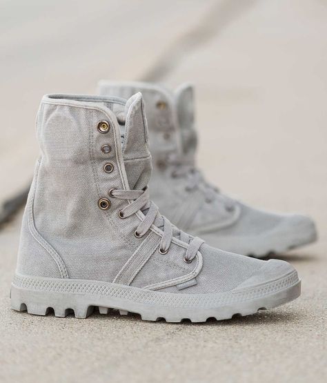 Palladium Pallabrouse Baggy Boot Titanium.>i want these to be my babies. Palladium Boots Outfit, Palladium Boots Mens, Palladium Boots Women, Fire Clothing, Palladium Shoes, Palladium Boots Pampa, Destiny Quotes, Palladium Boots, Boot For Men