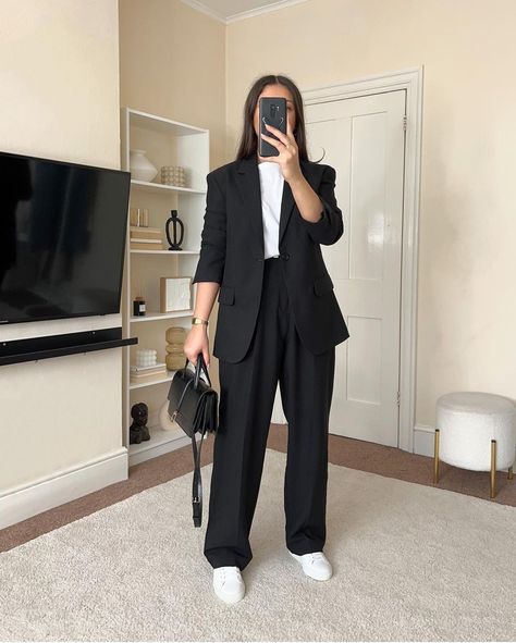 Semi Formal Black Outfits For Women, Formal Outfits For Women Events, Convocation Outfit Graduation, Formal Black Blazer, Convocation Outfit, Dress With Blazer, Outfit Formal Mujer, Blouse Outfit Casual, Black Blazer Outfit