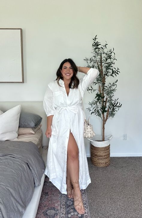 Perfect for a beach, summer or international vacation Flattering for midsize and apple shape L|10|5'4" Apple Shape Vacation Outfits, White Linen Maxi Dress, Australian Summer, Size 12 Fashion, Apple Body Shapes, Body Fashion, Apple Shape, Midsize Fashion, Apple Shaped