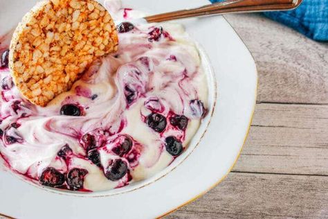 Iceland Breakfast, Icelandic Pastries, Icelandic Breakfast, Icelandic Recipes, Icelandic Food, Yogurt Recipes Healthy, Breakfast Alternatives, Nordic Recipe, Iceland Food