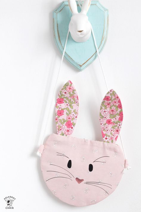 How to make a bunny purse, a free bunny sewing pattern for the Cricut Maker - cute kids purse ideas #Cricut #CricutMade #CricutMaker #BunnyPurse #BunnySewingPattern Free Bunny Sewing Pattern, Bunny Purse, Bunny Sewing Pattern, Bunny Sewing, Clutch Sewing, Purse Ideas, Polka Dot Chair, Purse Sewing Patterns, Kids Purse