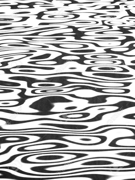 stencil water ripples - Google Search Ripple Water Drawing, Water Lines Drawing, How To Paint Ripples In Water, Water Ripples Tattoo, Water Pattern Tattoo, Water Ripple Illustration, Water Reflection Illustration, Water Sketch Drawing, Water Surface Drawing