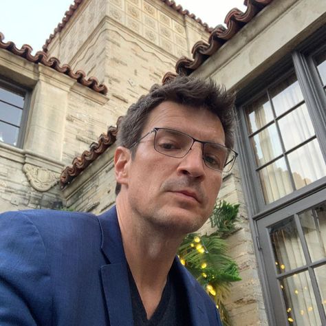 Nathan Fillion on Instagram: “This is me. I’m at The Geffen Playhouse (pictured behind me) attending Mysterious Circumstances, an amazing play with the incomparable…” Nathan Fillion Uncharted, Nathan Fillion The Rookie, John Nolan, Richard Castle, Uss Enterprise Star Trek, Nathan Drake, Scary Games, The Rookie, Firefly Serenity