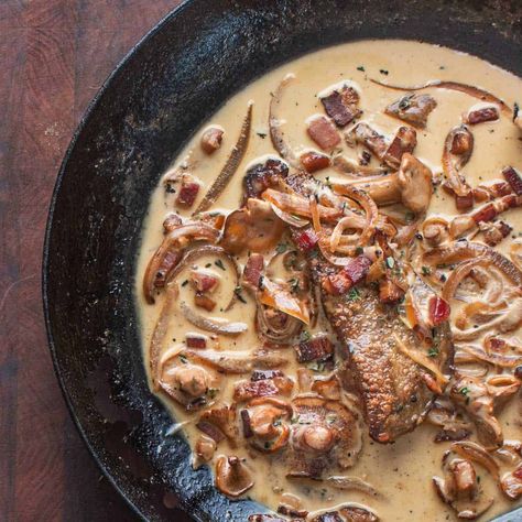 Veal Liver with Mushrooms, Bacon and Onions Forager Chef, Calves Liver, Fried Liver, Wild Mushroom Recipes, Fruit Sauces, Liver Recipes, Sweet White Wine, Beef Bacon, Grilled Bread