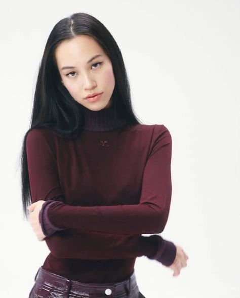 Kiko Mizuhara Kiko Mizuhara Style, Mizuhara Kiko, Kiko Mizuhara, Pink Wig, Future Outfit, Different Hairstyles, Fashion Inspo Outfits, Celebrity Style, Girl Fashion