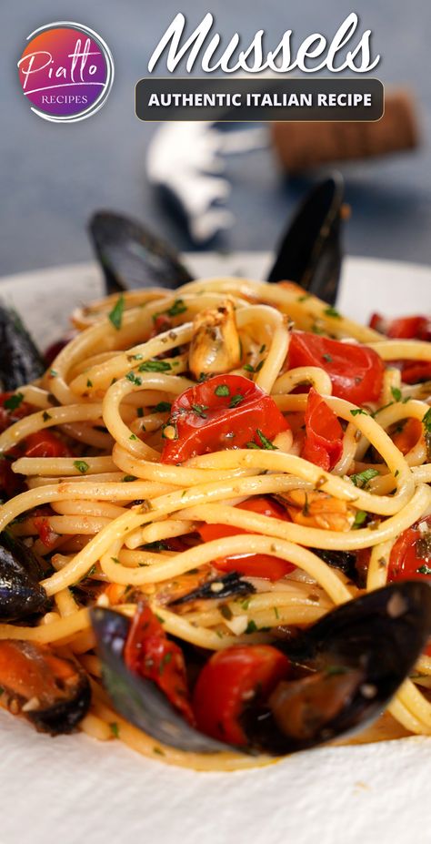 Mussels Recipe Pasta, Best Mussels Recipe, Pasta With Mussels, Italian Seafood Pasta, Mussels Pasta, Seafood Pasta Dishes, Italian Spaghetti, Tomato Pasta Recipe, Mussels Recipe