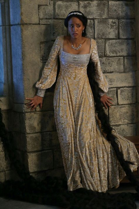 Rapunzel once upon a time Medieval Clothing, Fantasy Gowns, Medieval Dress, Medieval Fashion, Movie Costumes, Vestidos Vintage, Fantasy Dress, Historical Dresses, Fantasy Clothing