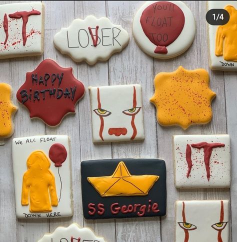 Halloween Confections, Horror Cookies, Gingerbread Halloween, Movie Cookies, Galletas Halloween, Cookies Halloween, Cooking Mama, Iced Sugar Cookies, Halloween Cookie