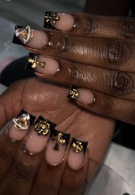 Black Prom Nails, Nail Suggestions, Black Gold Nails, Gold Acrylic Nails, Golden Nails, Gold Nail Designs, Duck Nails, Quick Weave Hairstyles, Polygel Nails