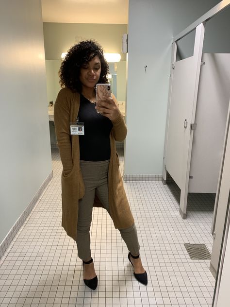 Medical Social Worker Outfit, Medical Professional Outfits, Social Worker Aesthetic, Social Work Outfits, Office Outfits Women Curvy, Social Worker Outfits, Cute Professional Outfits, Work Outfit Office, Business Professional Outfits