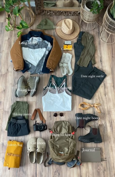 Camping Trip Outfits, Camping Capsule Wardrobe, Camping Outfits Winter, Outdoor Camping Outfits, Wander Outfit, Granola Girl Outfits, Granola Outfits, Fire Outfits, Cute Hiking Outfit