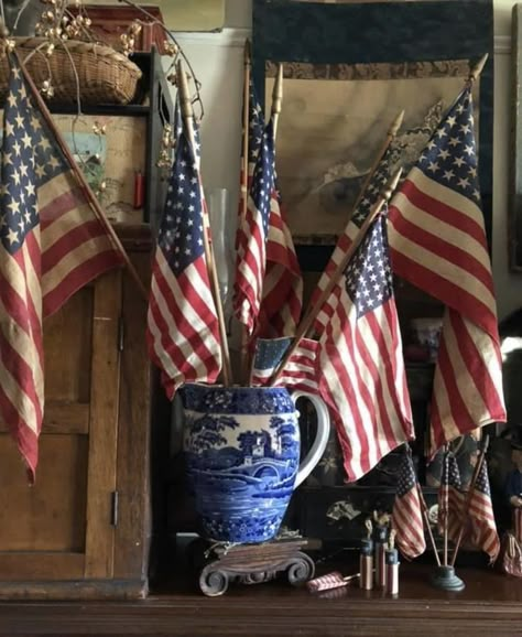 Primitive Patriotic Decor, Yankee Doodle Dandy, Yankee Doodle, Patriotic Pictures, Primitive Americana, American Summer, Blue White Decor, Fourth Of July Decor, July Decor