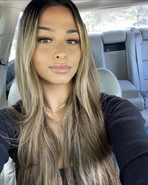 Black And Blonde Straight Hair, Brown And Blonde Balayage Black Women, Ash Blonde Balayage On Black Hair Straight, Balayage Hair On Black Hair, Black Hair With Highlights Blonde Girl, Black Balayage Hair, Blond Balayage Hair, Blonde Balayage On Black Hair, Balayage On Black Hair