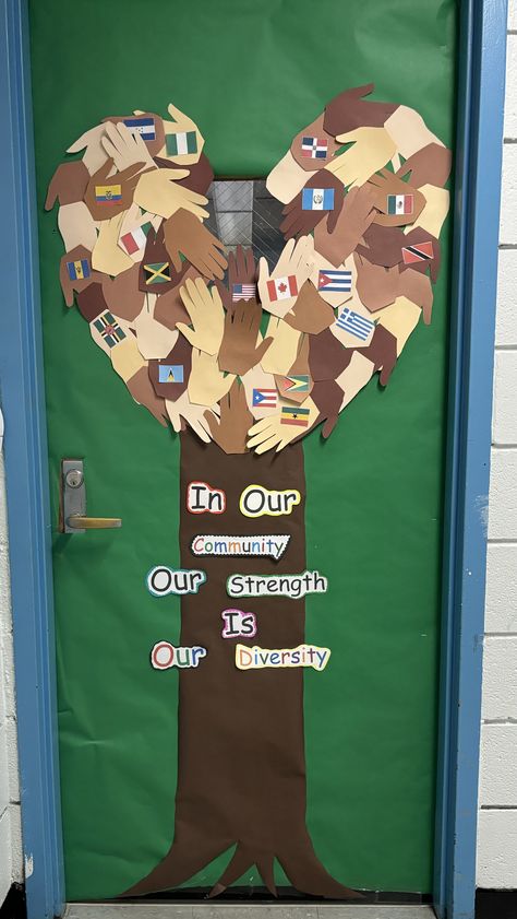 Multicultural Door Decorations Classroom, Multicultural Decorations Ideas, Cuba Bulletin Board Ideas, Hispanic Heritage Month Classroom Door, Hispanic Heritage Door Decoration, Cultural Day At School Ideas, Multicultural Bulletin Board, Spa Crafts, School Counselor Bulletin Boards