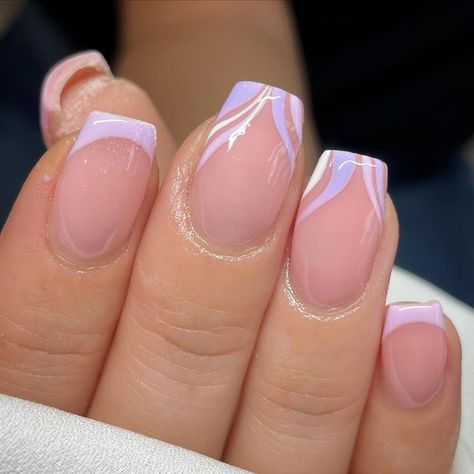 Lilac Lavender Nails, Light Lavender Nails With Design, Lilac Nails Design Short, Light Pink And Lavender Nails, Lilac Swirl Nails, Lilac Valentines Nails, Lilac Gel Nail Designs, Pastel Lavender Nails, Light Lilac Nails