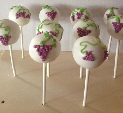 Grape Vine Cake Pops Italian Themed Cake Pops, Olive Cake Pops, Wine Themed Cake Pops, Grape Cake Decoration, Lavender Cake Pops, Wine Cake, Party Sweets, Cake Bites, Marshmallow Pops