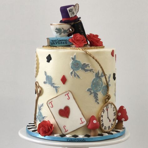 Alice In Wonderland Birthday Party Cake, Vintage Alice In Wonderland Cake, Alice In Wonderland Themed Cake, Mad Hatter Birthday Cake, Mad Hatter Cake Ideas, Mad Hatter Tea Party Cake, Alice In Wonderland Cake Simple, Alice In Wonderland Cake Ideas, Alice In Wonderland Birthday Cake