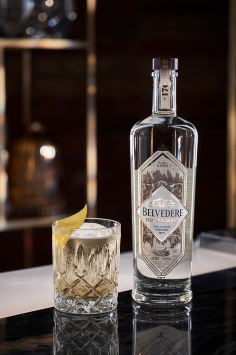 Using a centuries-old malting technique, Belvedere Heritage 176 reveals rich and complex flavors of Polska Rye. Pairing this full-bodied spirit with floral honey, warm walnut and bright lemon creates the Heritage Style cocktail. Shop the kit here. Mini Cocktail Kit, Best Vodka Brands, Tequila Gifts, Luxury Vodka, Belvedere Vodka, Tequila Gift, Vodka Gifts, Nightclub Aesthetic, Vodka Brands