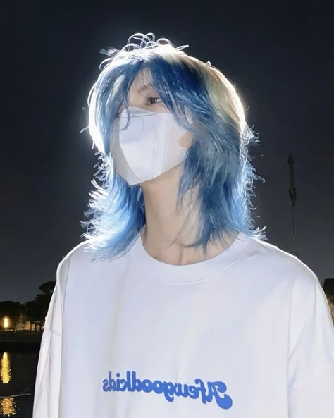 White Hair With Blue Underneath, Blue Hair Blonde Roots, White Hair With Blue Tips, Blue Wolfcut, Blond And Blue Hair, Blue Under Hair, Blue Hair Kpop, Blue Silver Hair, Blue And White Hair