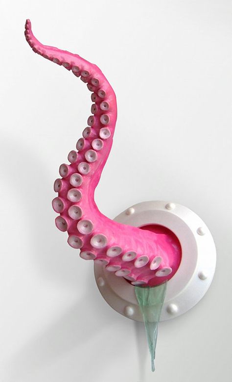 Tentacle Sculpture, Squid Tentacles, Pink Octopus, Wall Art Sculpture, Octopus Tentacles, Octopus Art, Tanah Liat, Pink Wall, Calamari