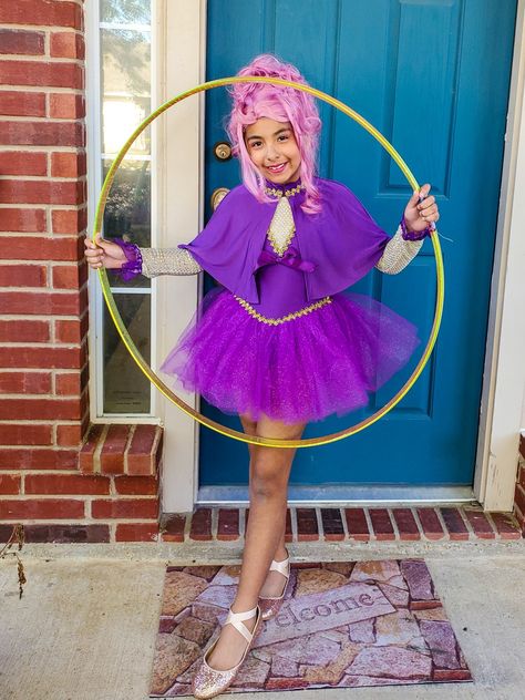 The Greatest Showman Trunk Or Treat, Zendaya Greatest Showman Costume, Greatest Showman Float Ideas, Greatest Showman Costumes Diy, The Greatest Showman Costumes, Zendaya Greatest Showman, Greatest Showman Costumes, Anne Wheeler Costume, Anne Wheeler