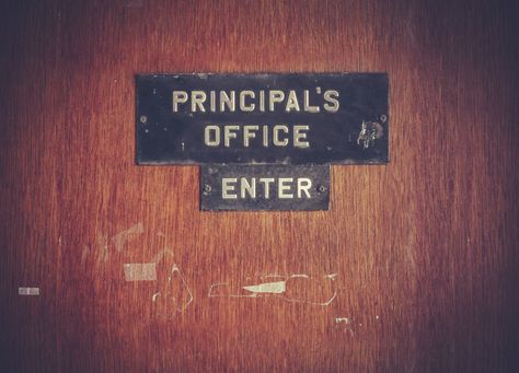 Principal tells 13-year-old girl she has to change her natural hair Elementary Principal, Crazy Adventures, Success Academy, Principals Office, Character Flaws, Assistant Principal, Homeschool Tips, School Leadership, Medical Training