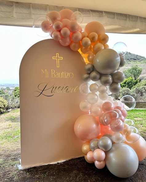 MI BAUTIZO LUCIANA ✝️🌿 . . . #artdecoglobosmx #balloons #globos #decoracionconglobos #bautizo #decoraciondebautizo #perlas #globosaperlados 1st Communion Backdrop Ideas, Baptism Balloon Arch, Ideas Bautizo, Bautizo Ideas, First Communion Decorations, Communion Decorations, Ideas Fiesta, Baptism Ideas, July 17